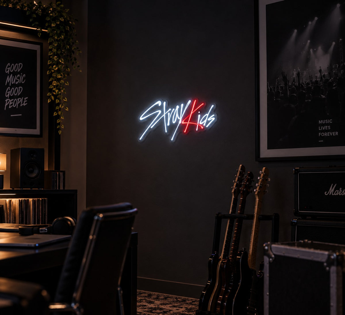 StrayKids